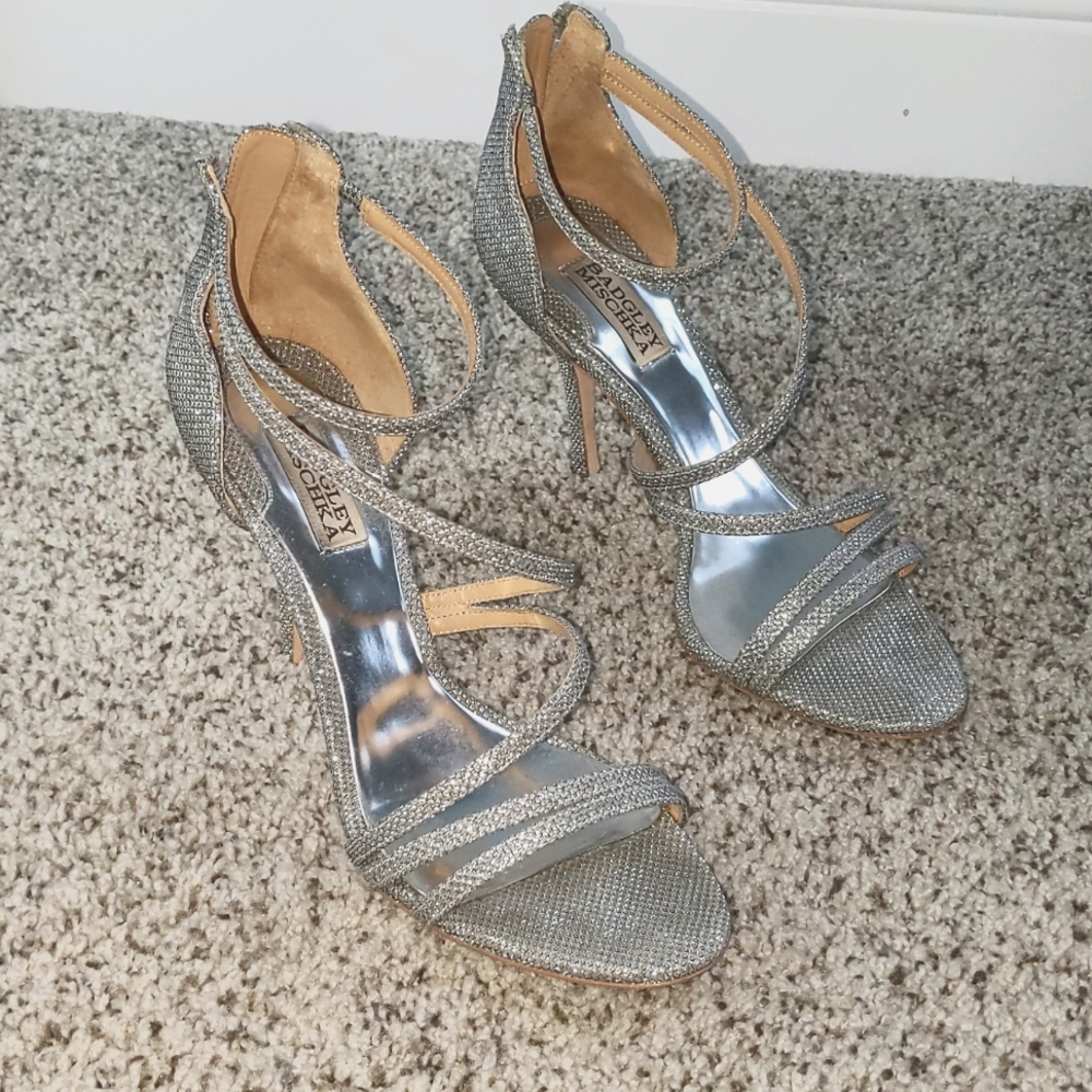Badgley Mischka Silver Heels, Size 9